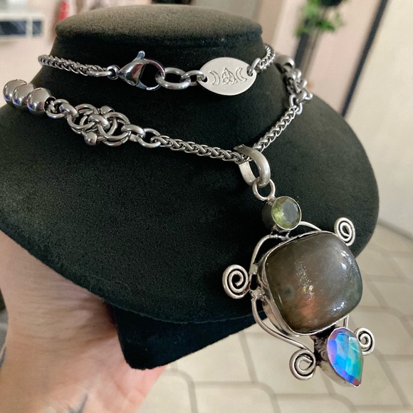 Flash iridescent grey green labradorite yellow citrine iridescent stone necklace - Picture 9 of 16